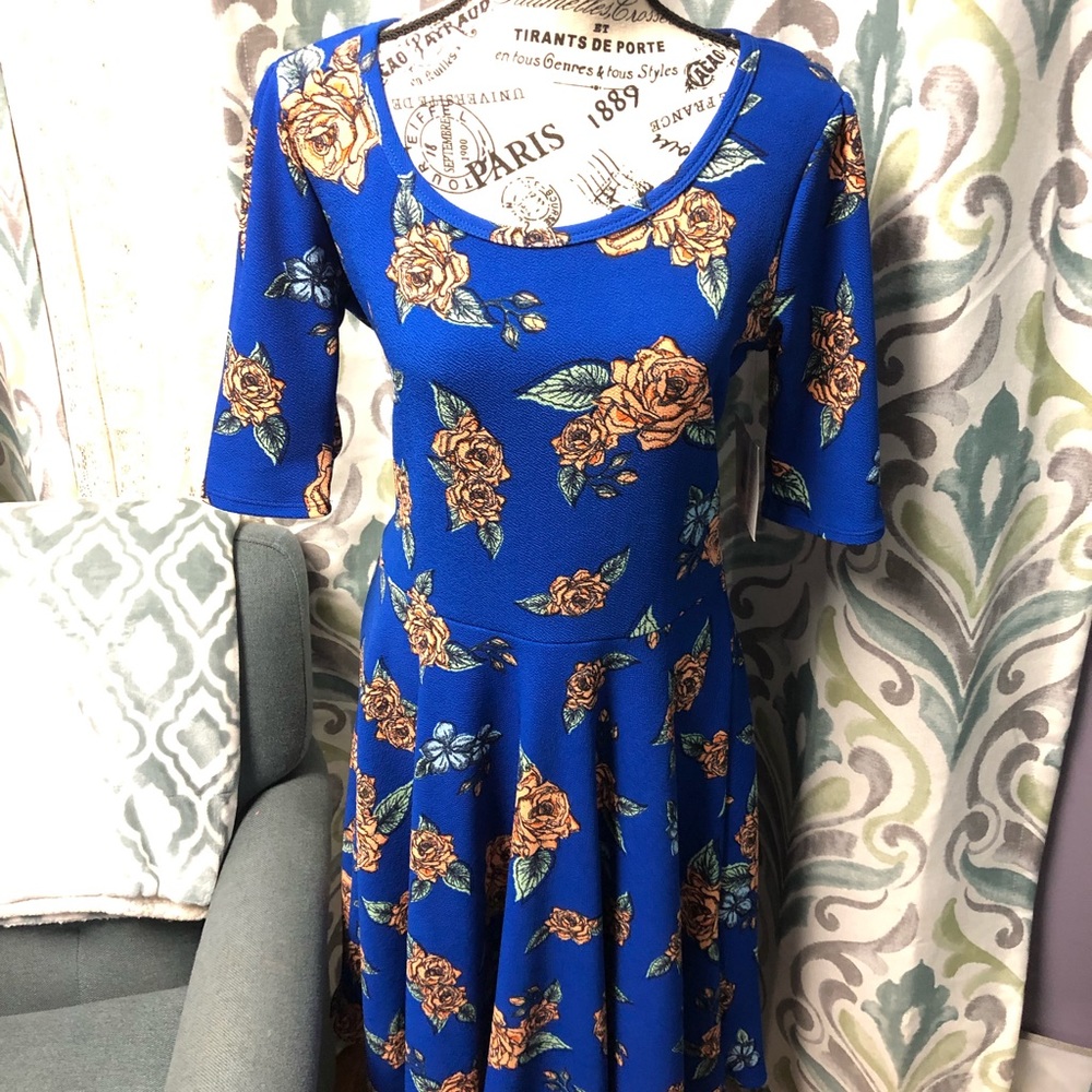 Lularoe Nicole size large NWT